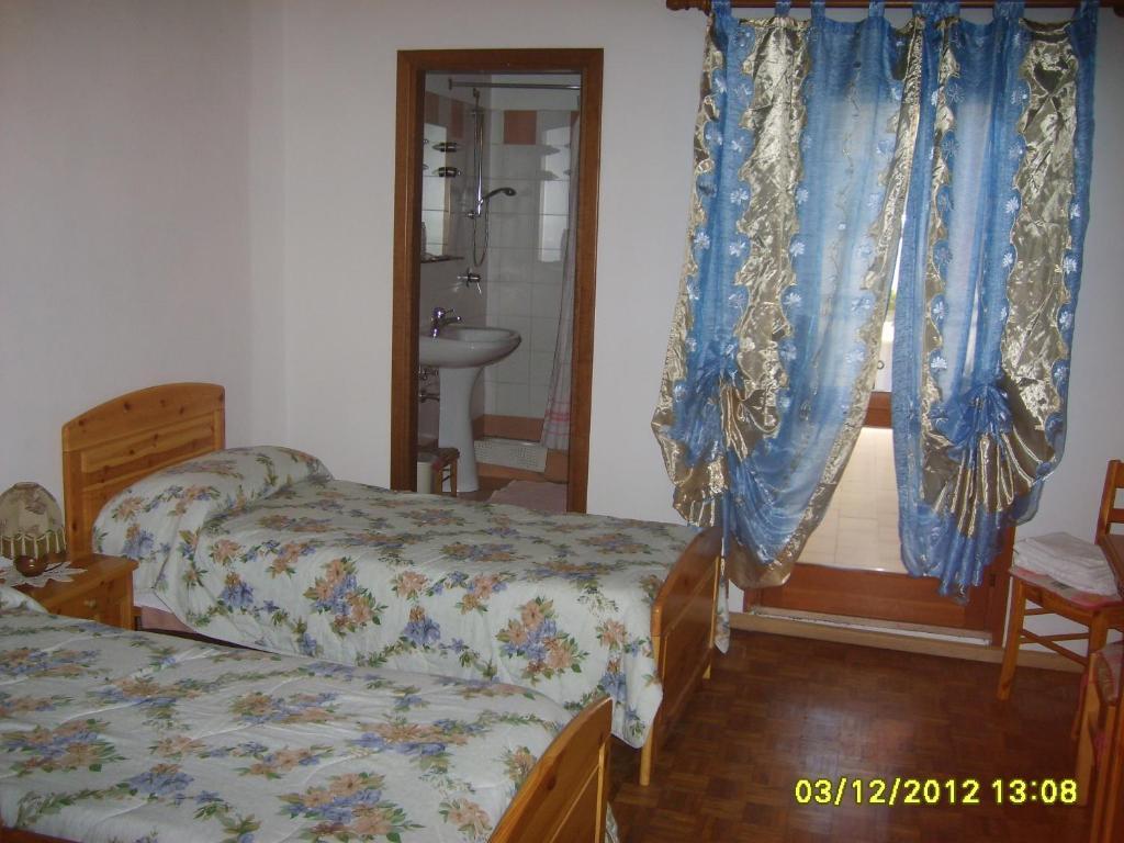Antico Albergo Sant'Antonio Fonzaso Rom bilde