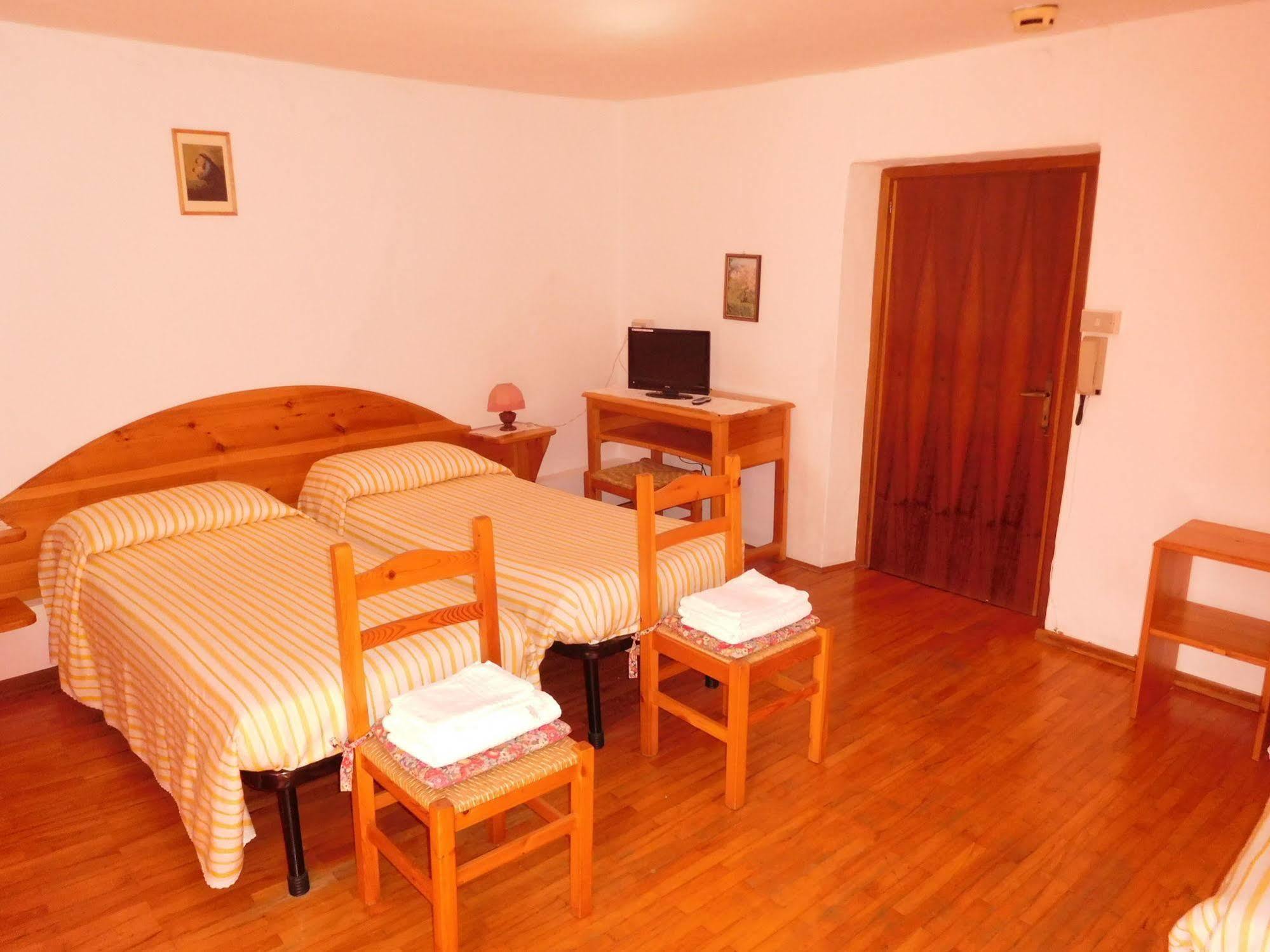 Antico Albergo Sant'Antonio Fonzaso Eksteriør bilde